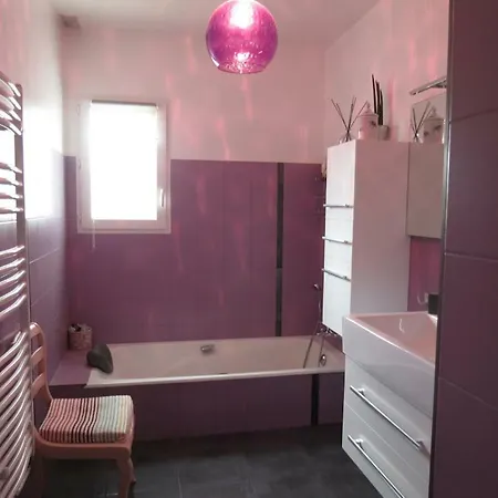 1 Saint-Pee-sur-Nivelle